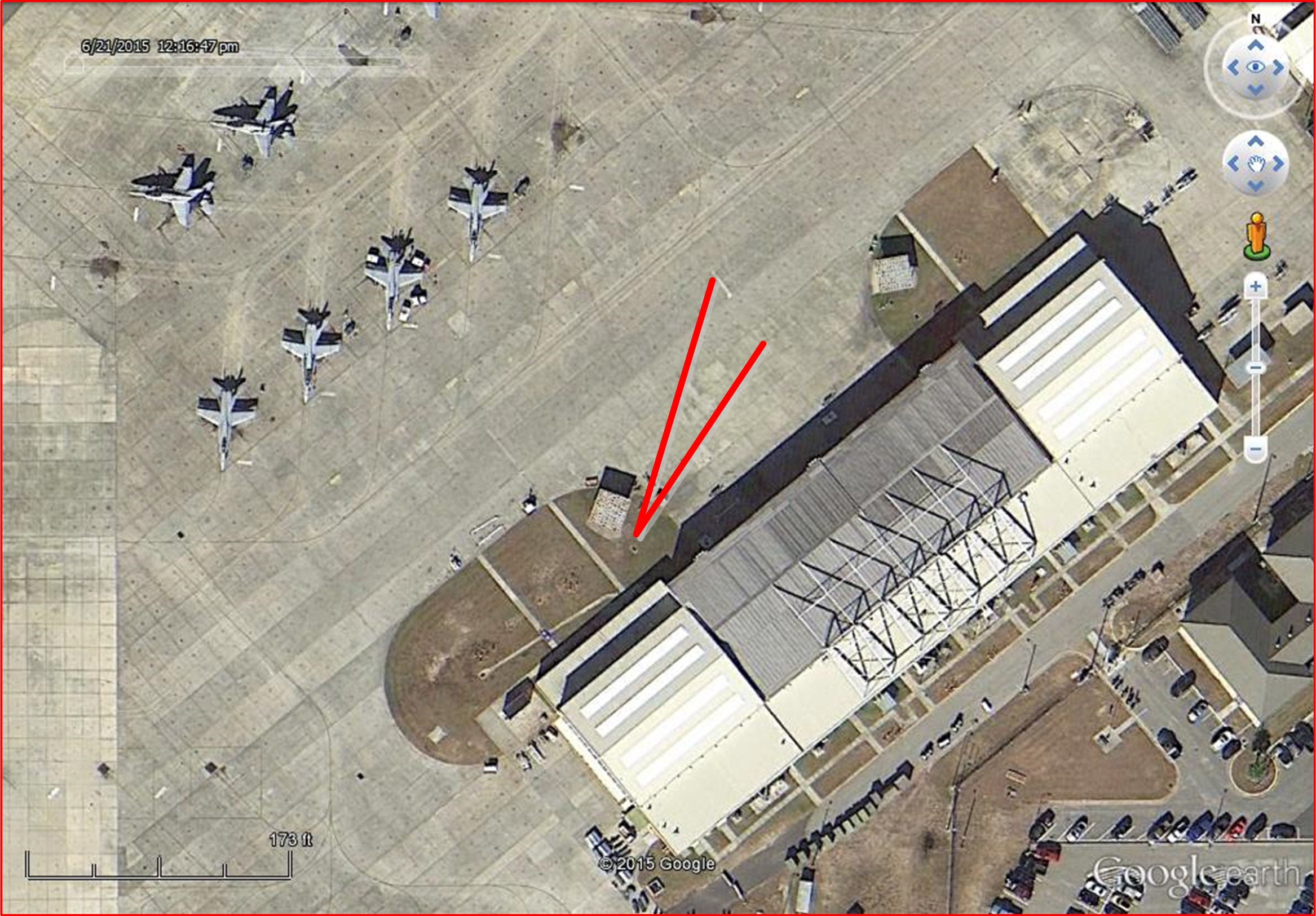 Horizontal well locations - Drill rig positioned adjacent to treatment building, with no room for waste containment. Rolloff staged off of the flight line.